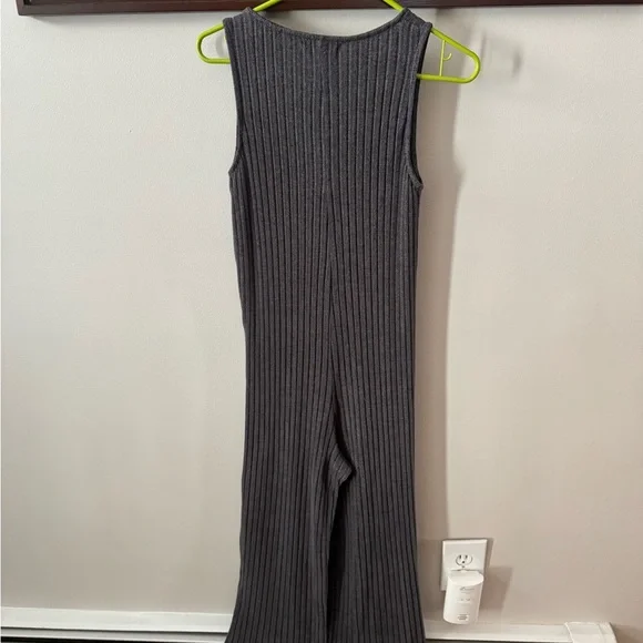 Z Supply Charcoal Ribbed Jumpsuit - Picture 6 of 7